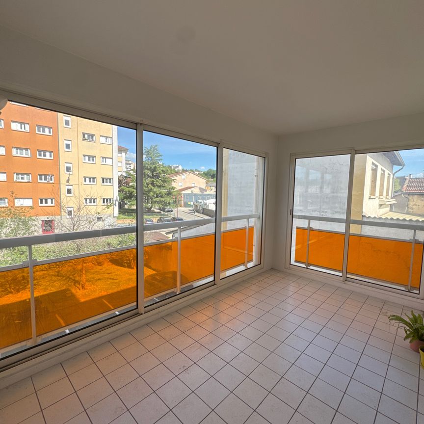 Location Appartement 2 pièces 48m² LE PEAGE DE ROUSSILLON 38550 - Photo 1