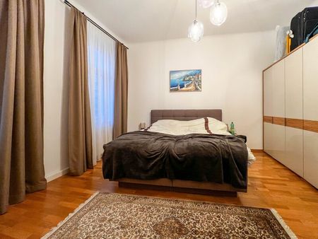 Altbau-Eleganz: 3 stilvolle Zimmer mit neuer Küche und Traumbad in Penzing - Foto 3