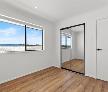 Stylish 4-Bedroom Rental in Ripley: Modern Design Meets Cozy Comfort - Photo 4