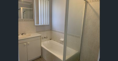 4 Bedroom Home - Photo 5