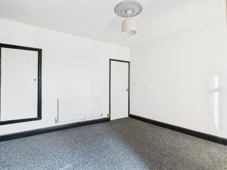 2 bedroom semi-detached house to rent - Photo 3