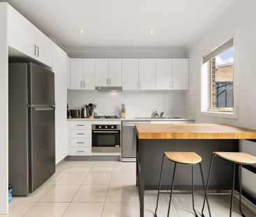 Modern 2-Bedroom Home in Craigieburn - Photo 5