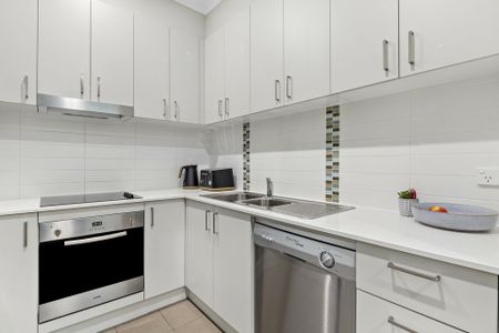 Generous 1-bedroom apartment in a prime location - Photo 5