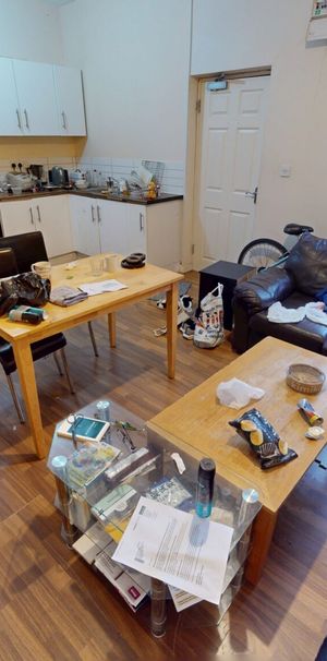 17C Raddlebarn Road Selly Oak - Photo 1