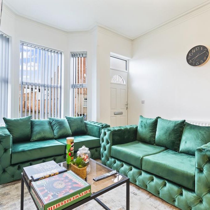 3 bedroom terraced house to rent - Photo 1