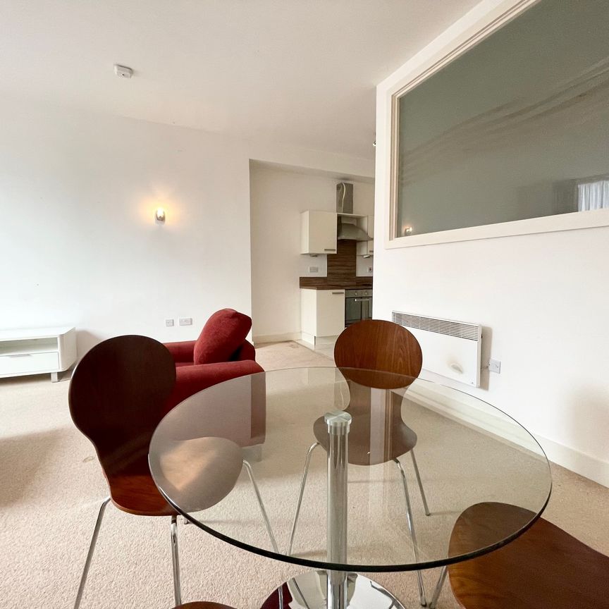 3 bedroom apartment to rent - Photo 1