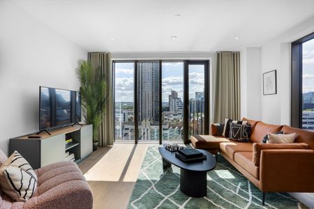 Live at Vertus’ newest Canary Wharf address: spacious, fully furnished 2-bed apartments with a gym, reformer Pilates studio, co-working spaces and, lounges for modern living. - Photo 4