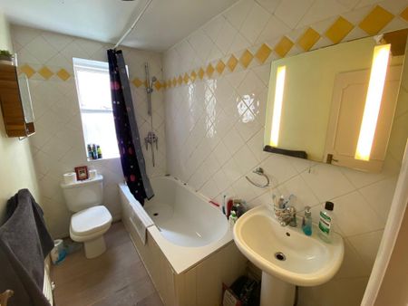 Brunswick Square, Hove - Photo 5