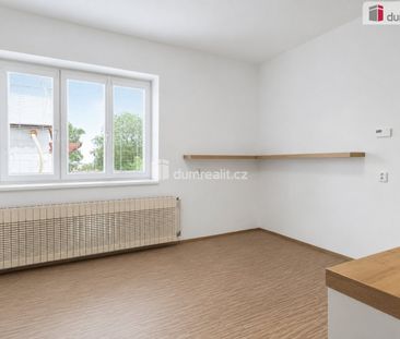 Pronájem bytu 1+kk a garsoniéry 30 m², Na hlavní 89, Praha Březiněves - Photo 4