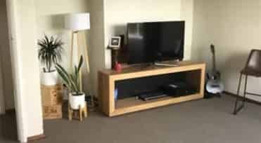Cozy three-bedroom home available for rent! - Photo 3