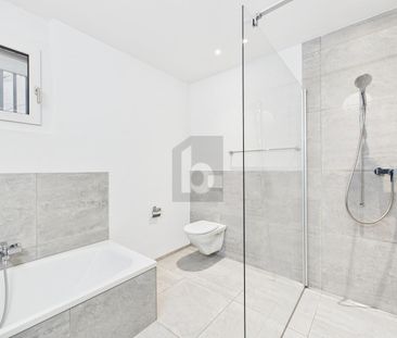 ATTRACTIVE AND MODERN - Photo 3