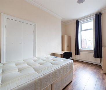 4 bed terraced house to rent in Heaton Park Road, Newcastle Upon Ty... - Photo 3