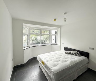 7 bedroom Detached house to rent - Photo 4