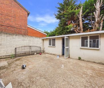 Northborough Road, Slough, Berkshire,SL2 - Photo 6