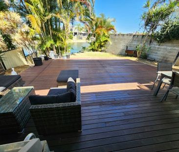 Broadbeach Waters - Photo 1