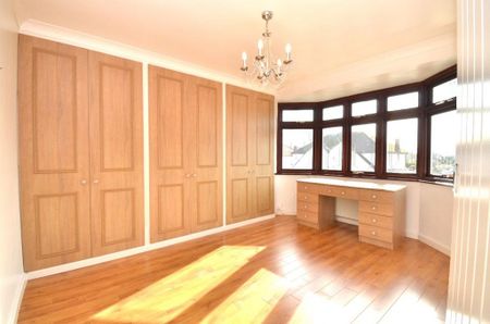 5 bedroom semi-detached house to rent - Photo 3