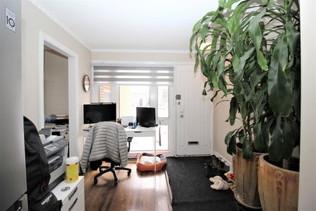 For Lease - 58 Avondale Avenue, Toronto, Ontario - Photo 4