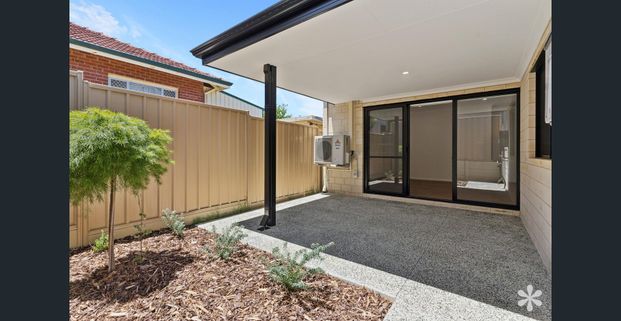 Brand-New Luxury Villa Home - Photo 1