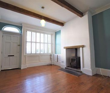 2 Bedroom Terraced To Let - Photo 2