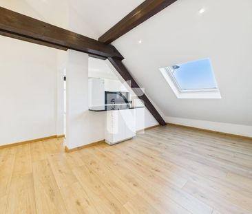 Charming 4.5-Zimmer-Attikawohnung with large balcony and direct lif... - Foto 3