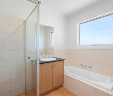 41A Beverley Street, Doncaster East VIC 3109 - Townhouse For Rent |... - Photo 5