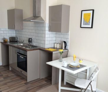 Studio to rent - Photo 3