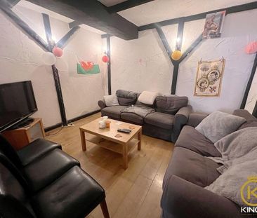 6 bedroom semi-detached house to rent - Photo 1