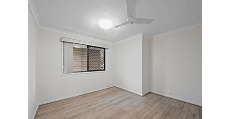 SPACIOUS, LIGHT-FILLED FAMILY RETREAT WITH POOLSIDE BLISS & PRIME LOCATION - Photo 4