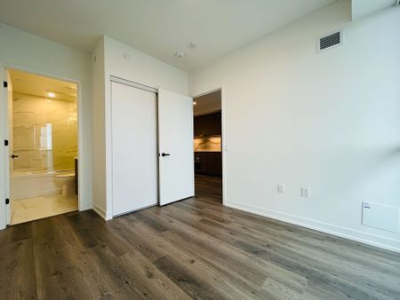 For Lease - 8 Interchange Way Unit# 2607, Vaughan, Ontario - Photo 2