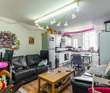 5 bedroom apartment to rent - Photo 1