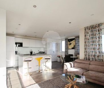 3 bedroom apartment to rent - Photo 1