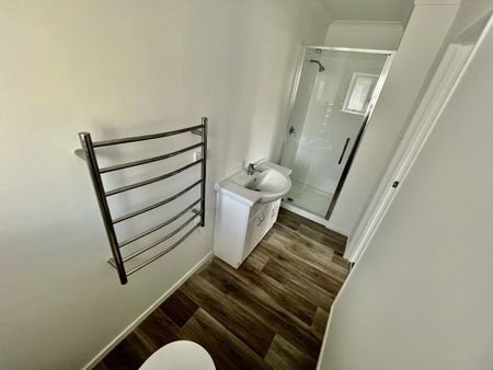 Beautifully Presented Studio in a Great Location - Photo 4