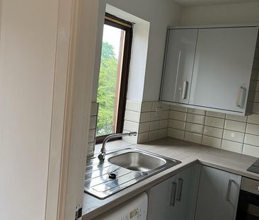 1 Bed Flat, Gladstone Street, G4 - Photo 4