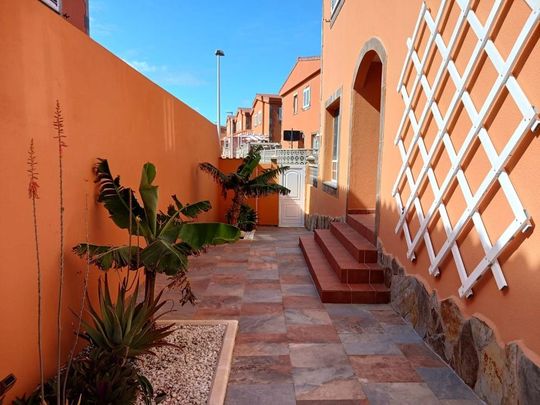 Telde, Canary Islands 35212 - Photo 1