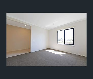 12 Foxtail Circuit, Wallan, Vic 3756 - Photo 1
