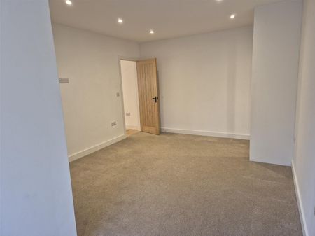 Muston Manor, Piddlehinton - Photo 4
