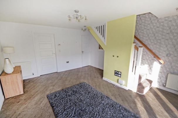 3 bedroom end of terrace house to rent - Photo 1