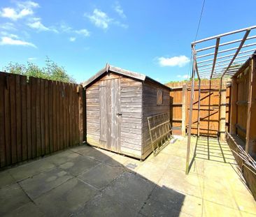 3 bedroom terraced house to rent - Photo 4