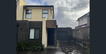 Modern 3-Bedroom Home in Peaceful Croydon North – $700 per week @3/14 Nursery Road, Croydon North VIC 3136 - Photo 4