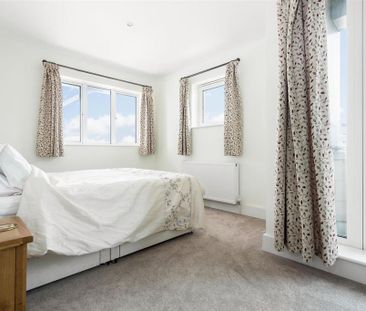 3 bedroom penthouse to rent - Photo 6