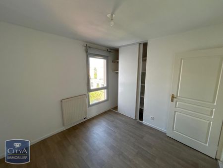 Location Appartement 4 pièces 82m² VILLEFRANCHE SUR SAONE 69400 - Photo 5