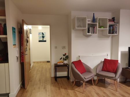 2 Bed Flat, Sienna Alto, SE13 - Photo 2
