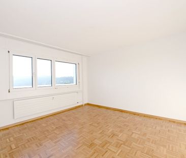 Sur les hauteurs de la Chaux-de-Fonds, this 4.5-room apartment is w... - Photo 6