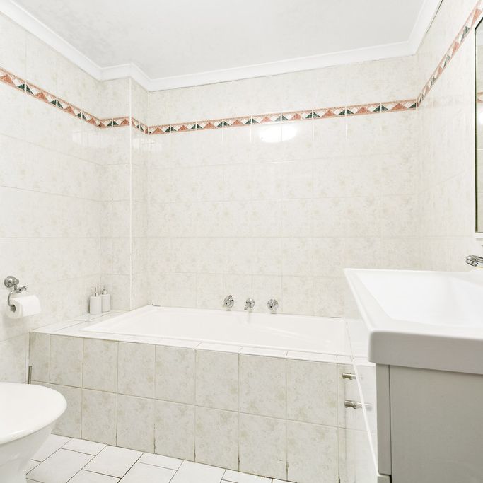The Strawberry Apartments - Photo 1