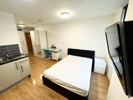 Studio to rent - Photo 5