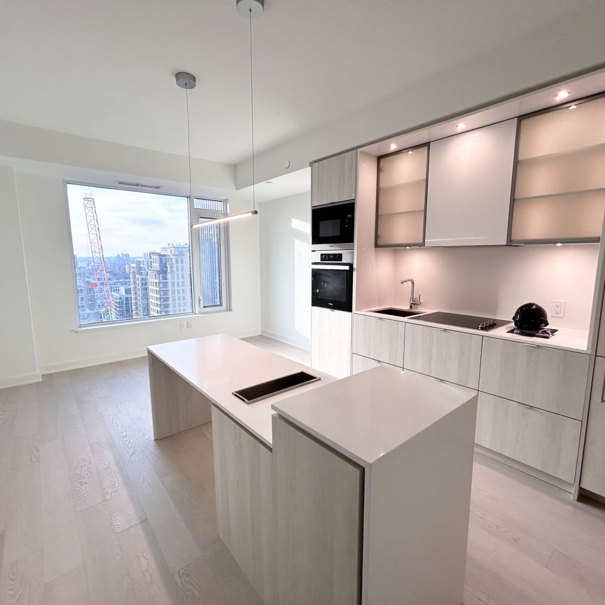 For Lease - 11 Yorkville Avenue Unit# 1601, Toronto, Ontario - Photo 1