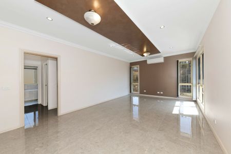 Charming Home in Prestigious O'Malley - Photo 2