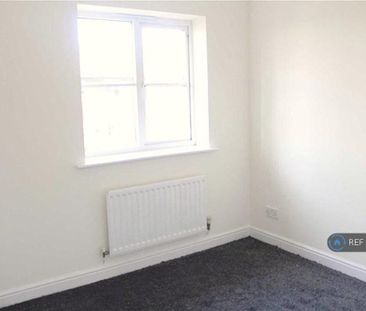 3 bedroom end of terrace house to rent - Photo 5