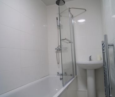 Flat 1, 46 Headingley Lane, LS6 2EL, Leeds - Photo 6