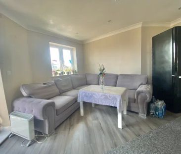 Thames Road Grays, Property for rent - Photo 2